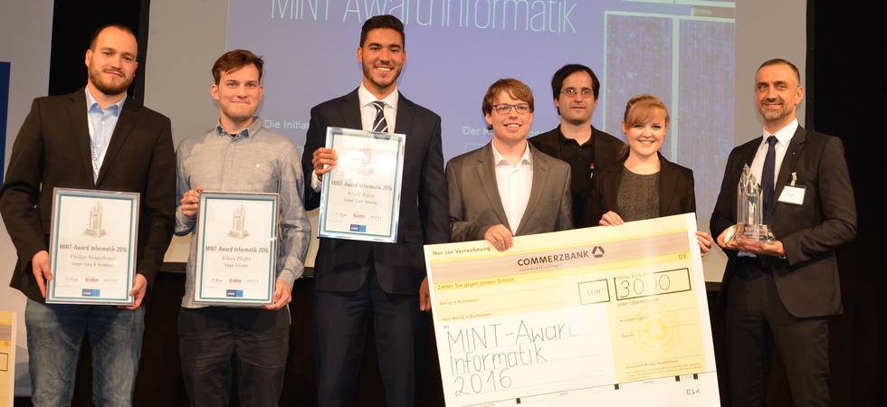 Die vier Preisträger des MINT Award Informatik