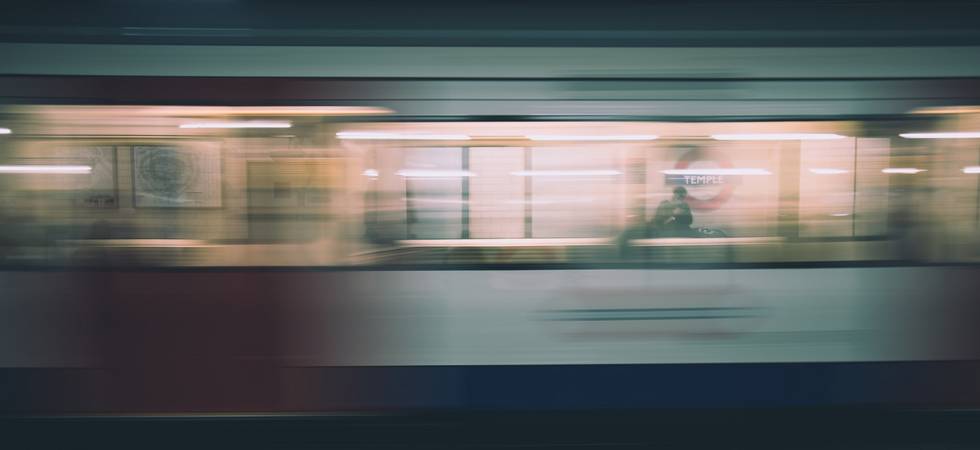 U-Bahn, Fenster, Tunnel, Mensch